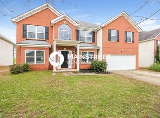 561 Vaughan Dr, Hampton, GA 30228