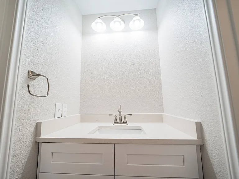 5866 Cliff Path — Photo 22