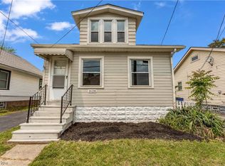 1628 Crestline Ave, Cleveland, OH 44109