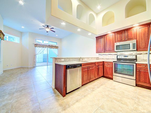 4th image of 126 Mediterranean Way