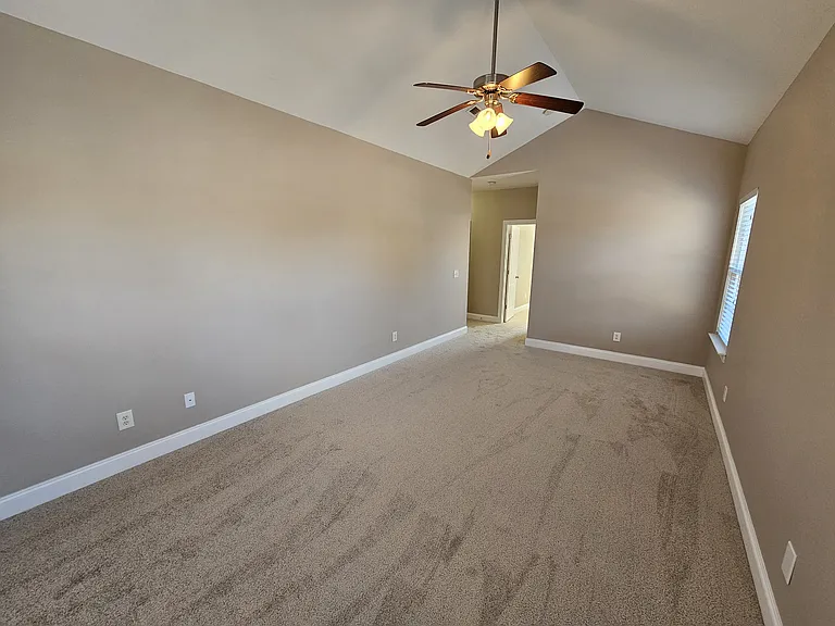 Large Bonus Room Upstairs