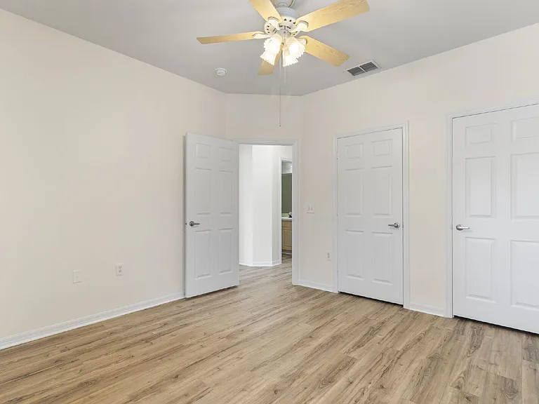 7565 Plantation Cir — Photo 21