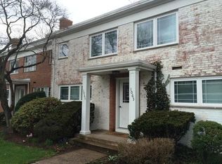 1051 Whitney Ave, Hamden, CT 06517