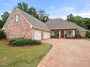 906 Poplar Dr, Brandon, MS 39042