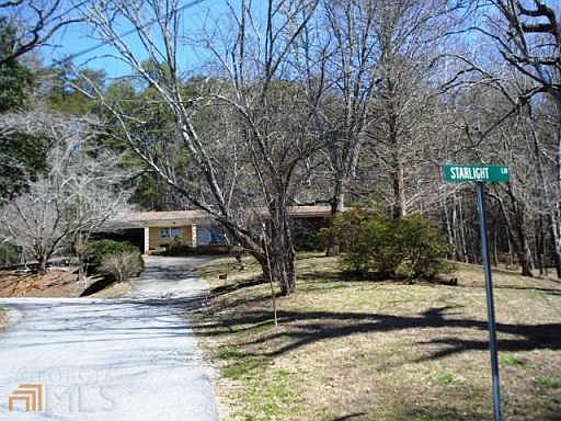 2nd image of 250 Prime Hill Dr