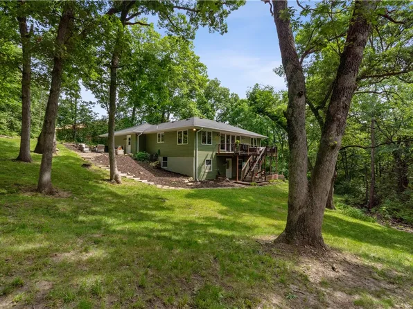 2512 W Larson St, Knoxville, IA 50138