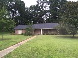 1075 Westbury Sq, Jackson, MS 39212