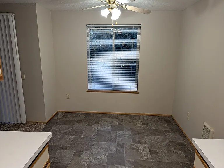 Silverwood Apartments — Photo 127