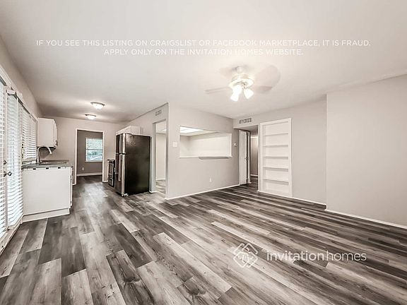 3rd image of 2709 Clover Valley Dr