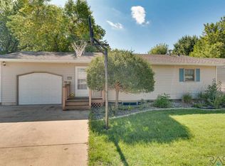 4009 E 7th St, Sioux Falls, SD 57103