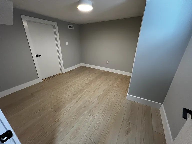 99 Pearson Ave #1 — Photo 35