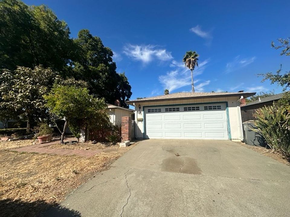 1st image of 501 Placer Dr