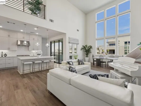 1748 Kilowatt Way #402, Fremont, CA 94539