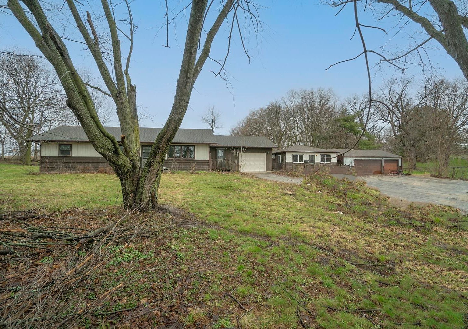 8298 N Kishwaukee Rd, Stillman Valley, IL 61084 Zillow