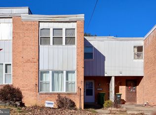 1239 Wabank Rd, Lancaster, PA 17603