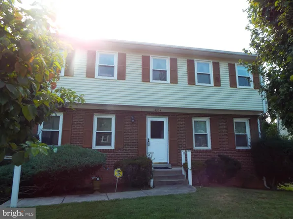 13904 Mapledale Ave, Woodbridge, VA 22193
