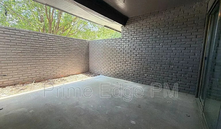 1121 N 28th St #6 — Photo 4