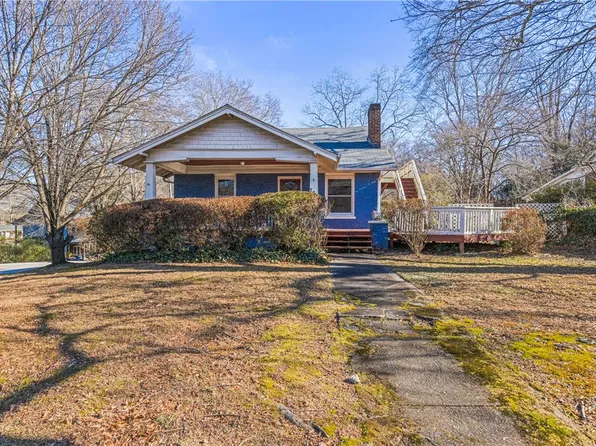 260 Ann St, Pickens, SC 29671