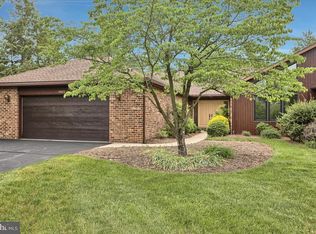 4065 Greystone Dr, Harrisburg, PA 17112