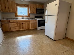 69 E King St #2, Winona, MN 55987