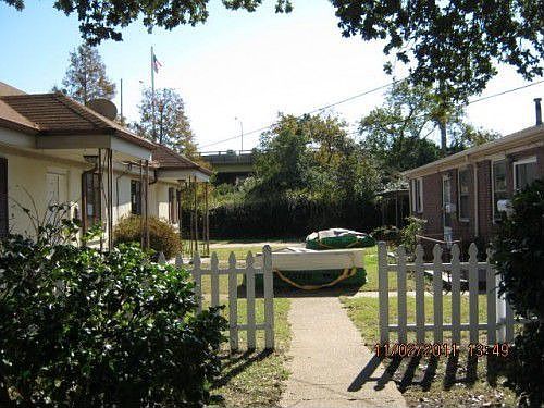 4th image of 1301 Little Bay Ave