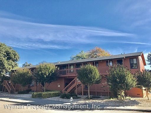 1st image of 104 Brown St
