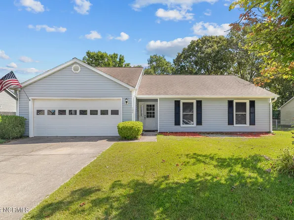 102 Cottage Lane, Jacksonville, NC 28546