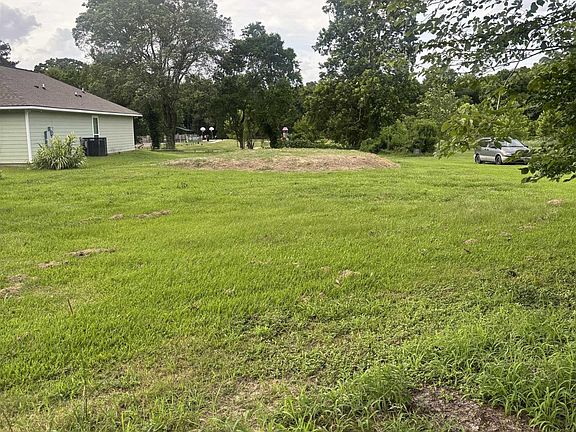 3rd image of 2265 Gore Rd