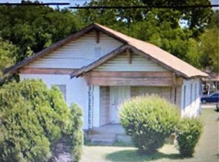 1100 NE Main St, Ennis, TX 75119
