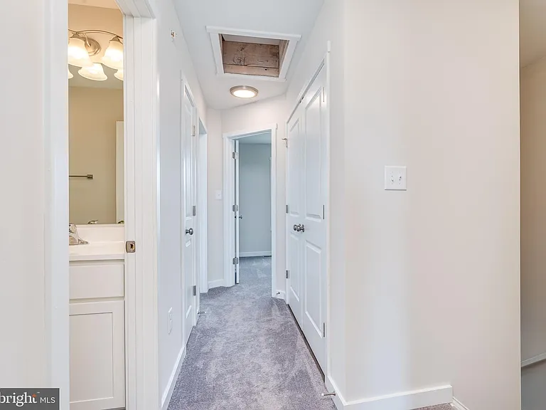 85 Moses Dr — Photo 33