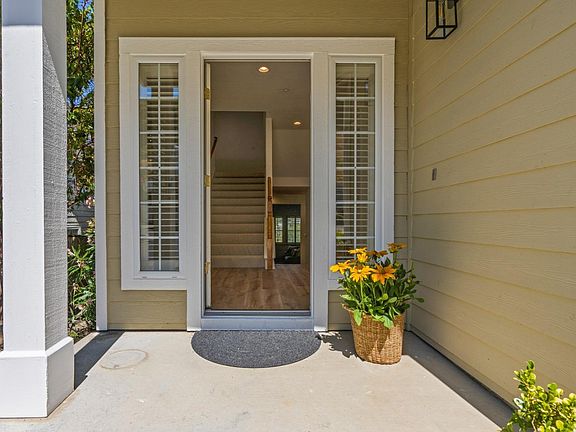 4th image of 348 Sterling Way
