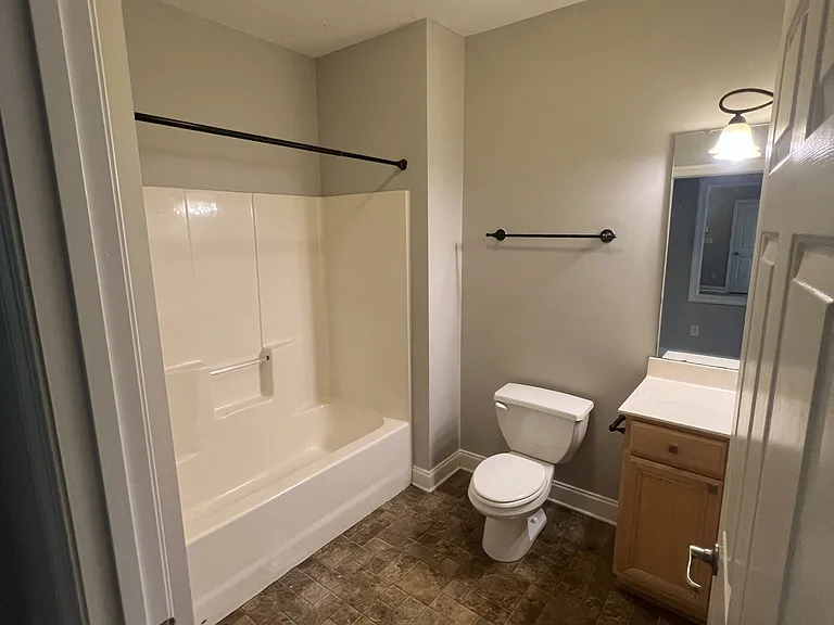 1942 Tara Ct #104 — Photo 11