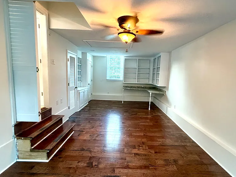 302 Rolling Acres Dr — Photo 12