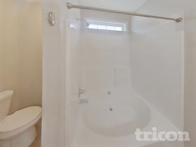 559 Heartland Ln — Photo 11