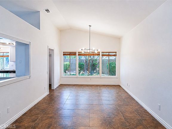 5th image of 42375 Carino Pl