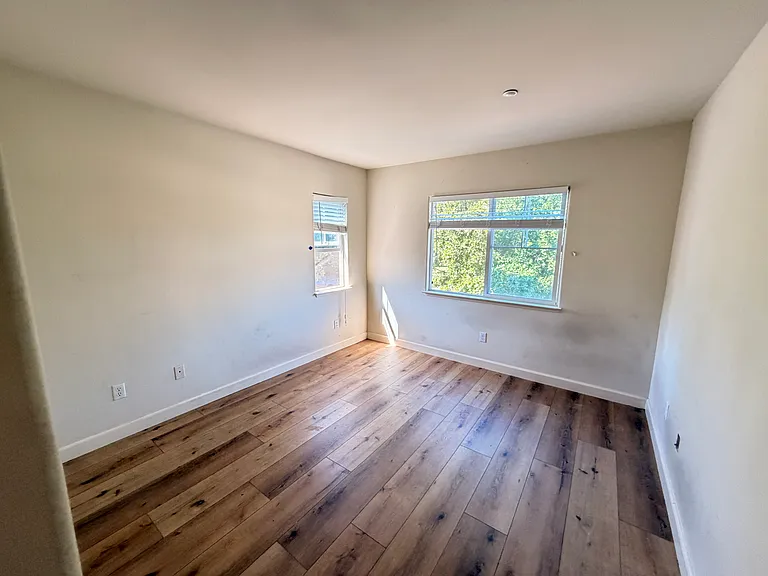 412 Mountain Meadows Dr — Photo 37