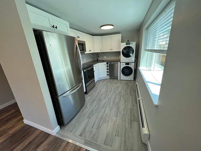 1960 Eaton St #1 — Photo 1