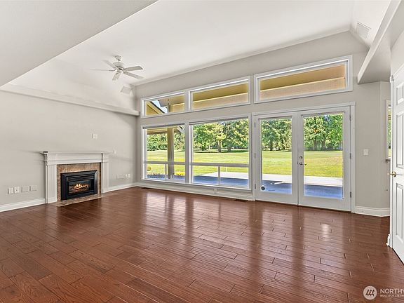 4th image of 2916 36th Avenue NW