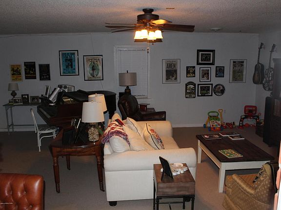 3rd image of 150 Marbury Dr