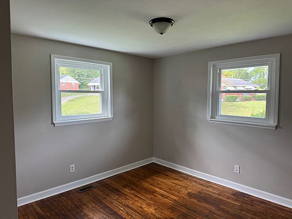 Bedroom #1