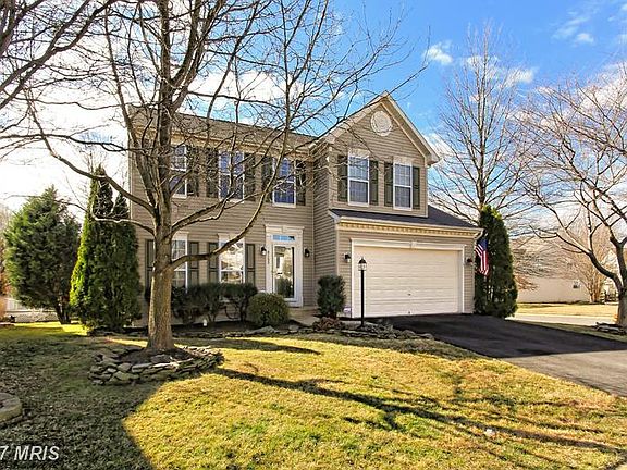 2nd image of 8153 Tillinghast Ln