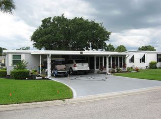 711 Viking Ave, Tavares, FL 32778