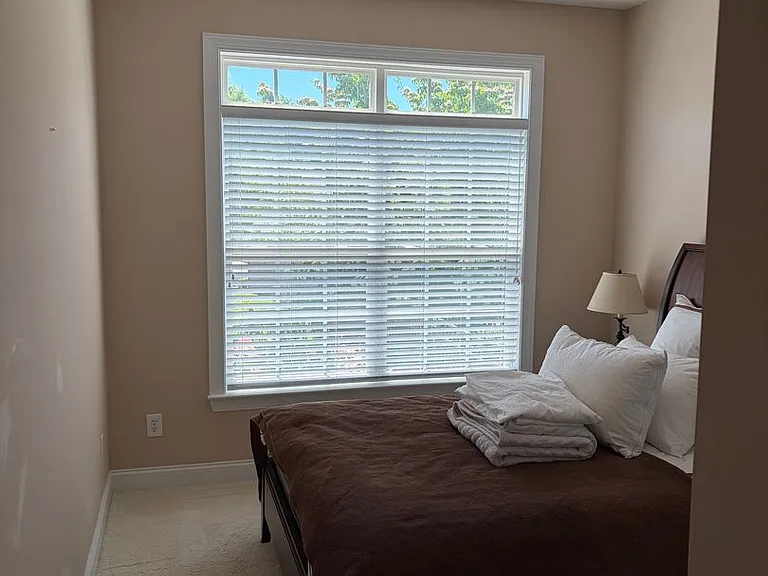 125 Gramercy Ct — Photo 20