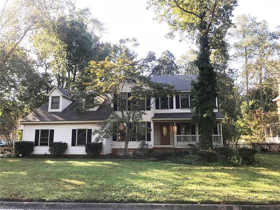 1st image of 942 Forest Lakes Dr