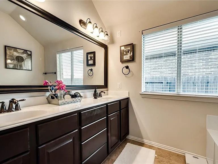 629 Hummingbird Dr — Photo 7