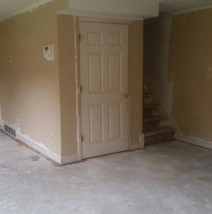 5th image of 4925 Banbury Ct APT 10