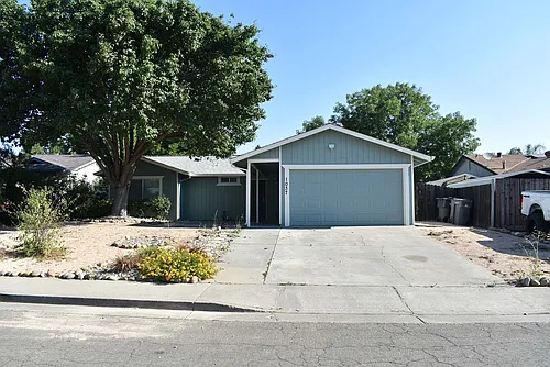 1037 Eisenhower Way Photo 1