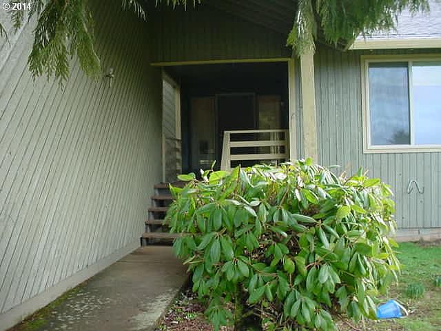 2nd image of 21064 SE Lansing Ln