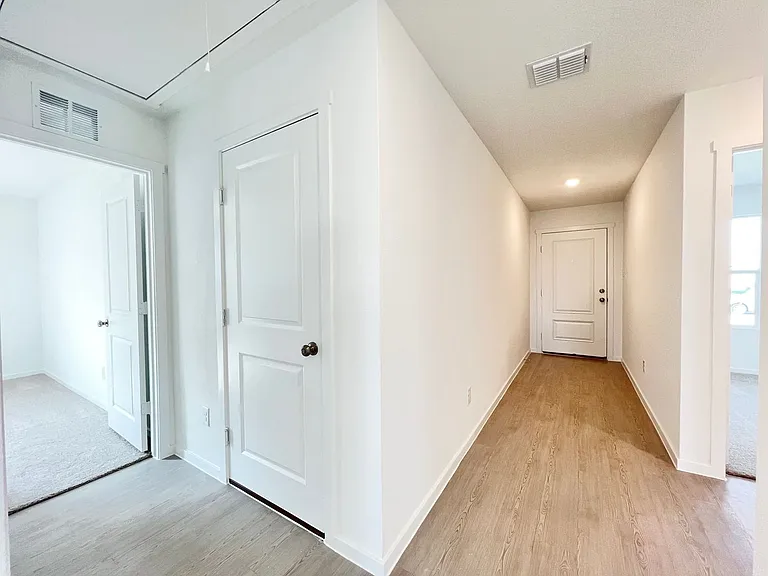 10029 Muntjac Dr — Photo 2