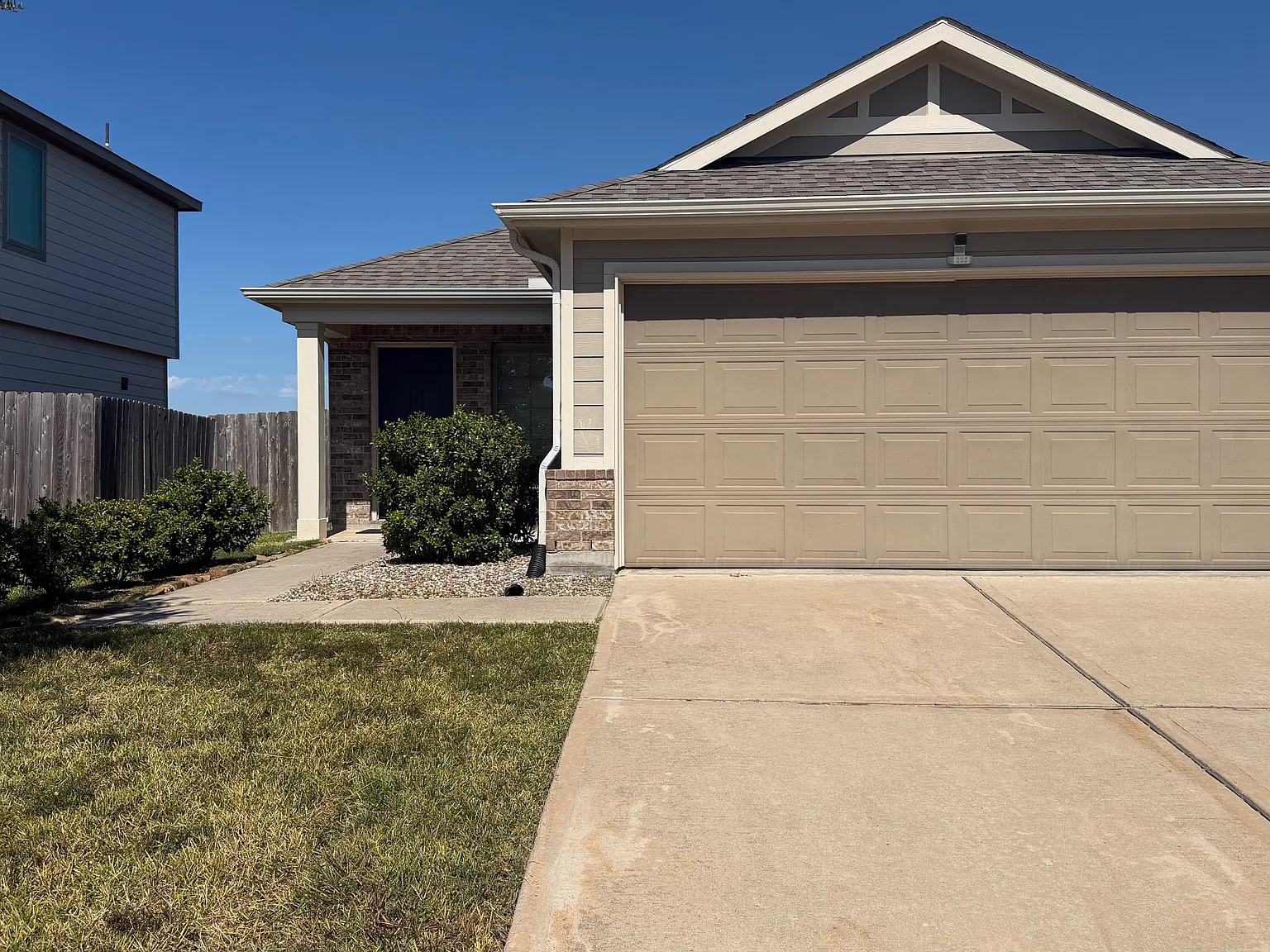 3 bed, 1550 sqft, $2,200 — Photo 1